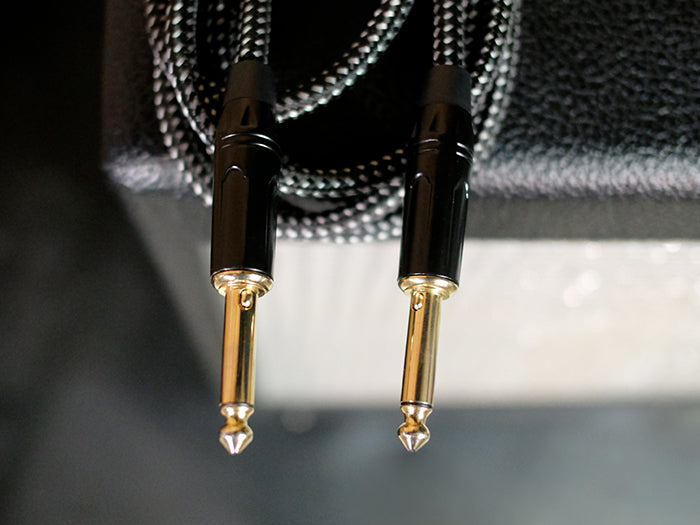 Why You Need A Silent Guitar Cable – KLOS Guitars