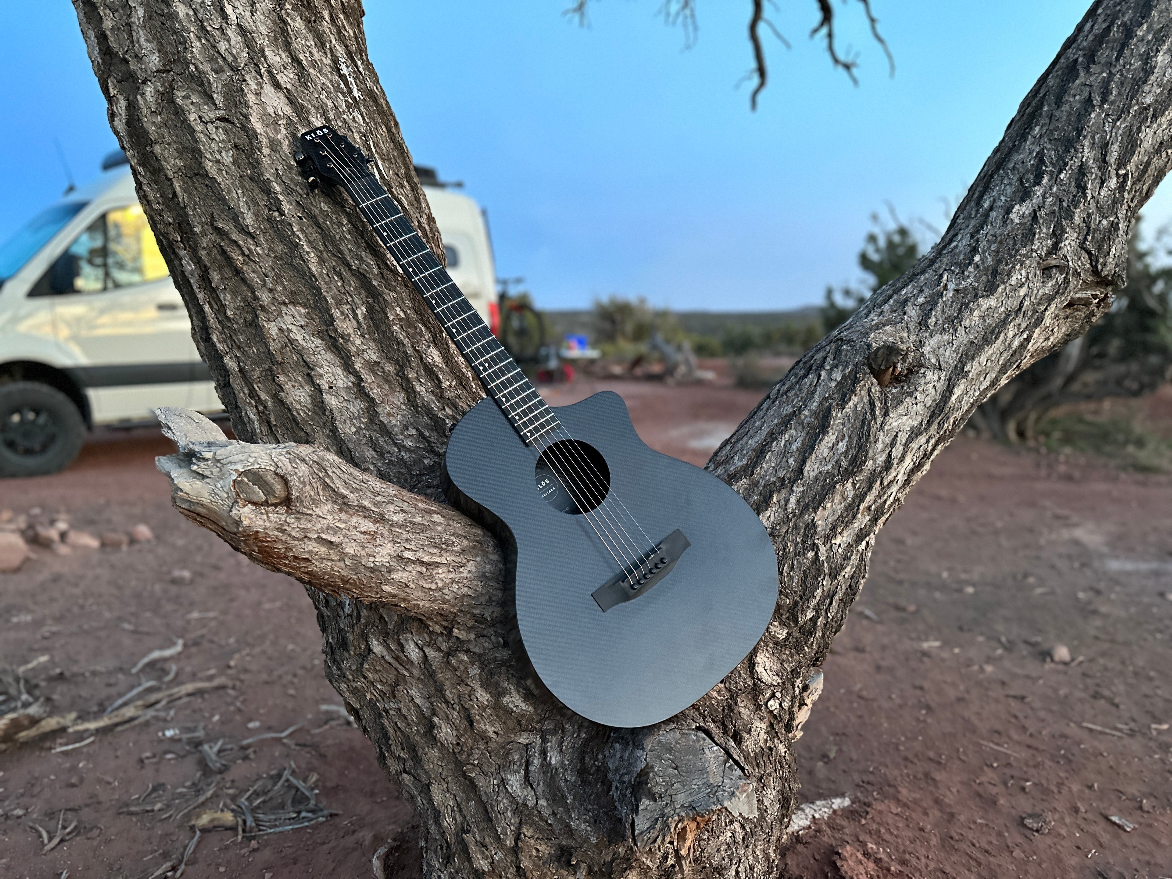 Acoustic vs. Classical Guitar: 6 Key Differences